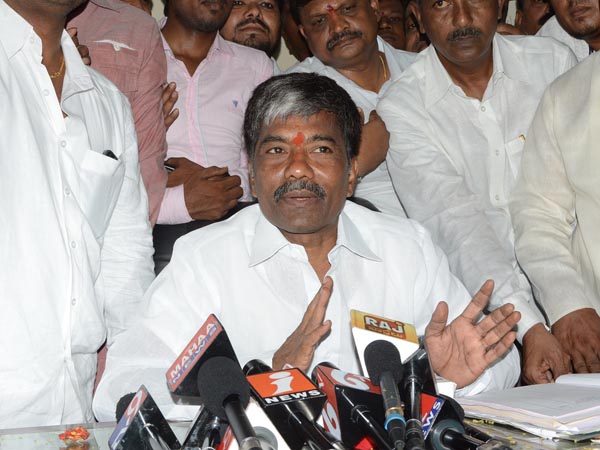 రంగంలోకి పద్మారావు: