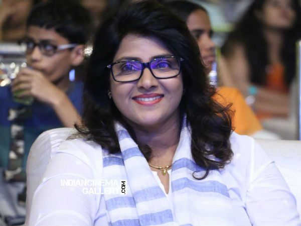 సినిమాల్లో నటిస్తానని నాన్న చెప్పారు