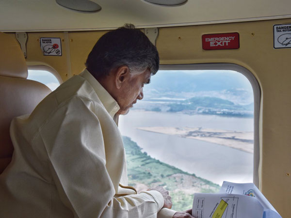 మూడు తుఫానులు..