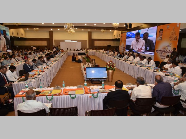 ఇప్పుడిప్పుడే బయటపడుతున్నాం