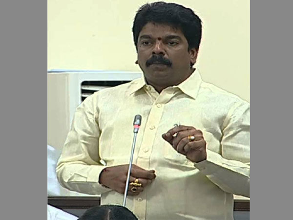 వారినే పక్కన పెట్టారా, ఇదో హెచ్చరికనా?