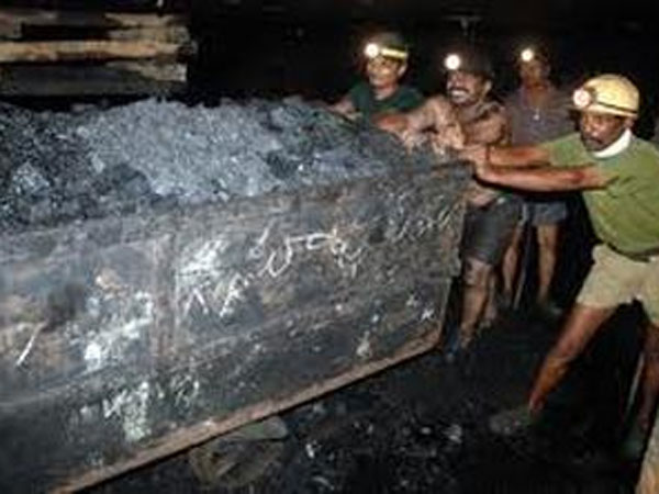 ఇరుకు ఇరుకుగా..