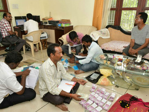 తవ్వేకొద్దీ అక్రమార్జన.. కస్టడీకి