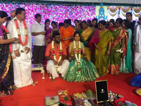 పరిటాల అభిమానులుగా మీరు నన్ను నడిపించారు