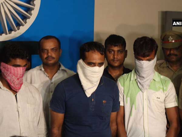 Dehradun: Two Army jawans arrested with heroin worth Rs 5 crore Dehradun: Two Army jawans arrested with heroin worth Rs 5 crore