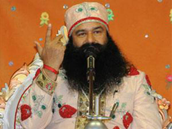 Pretending herself to be bleeding, girl escapes from being molested by Ram Rahim... Pretending herself to be bleeding, girl escapes from being molested by Ram Rahim...