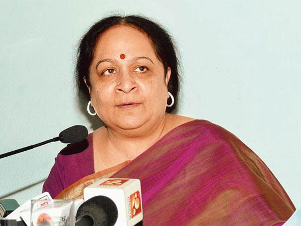 CBI raids former union minister Jayanthi Natarajans house in Chennai CBI raids former union minister Jayanthi Natarajans house in Chennai
