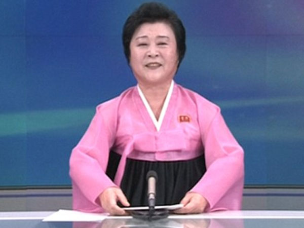North Korea TV’s ‘pink lady’ newsreader behind the chilling nuclear broadcasts North Korea TV’s ‘pink lady’ newsreader behind the chilling nuclear broadcasts