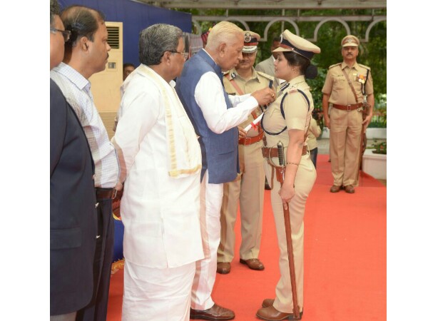 President's medal for former DIG D Roopa who exposed alleged jail irregularities President's medal for former DIG D Roopa who exposed alleged jail irregularities