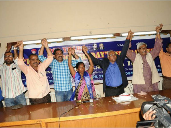ఒగ్గు డోలు స్వాగతం: