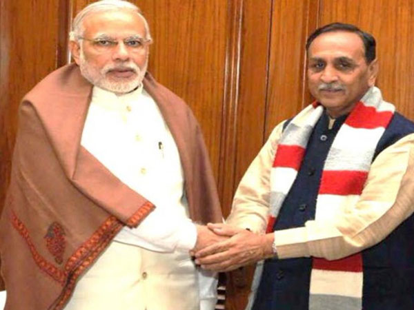 గుజరాతీల ప్రేమాభిమానాలు గెలుచుకున్న మాజీ సీఎం