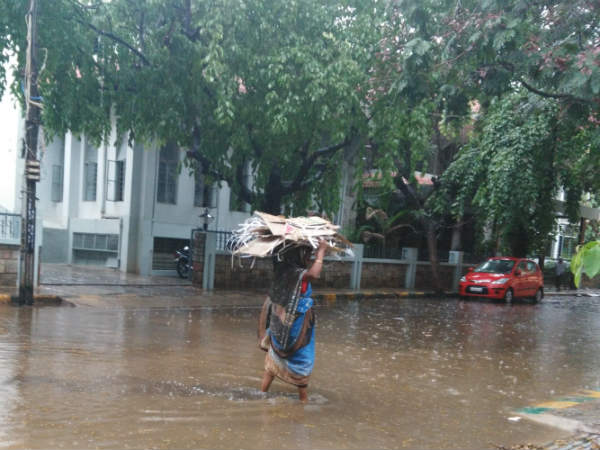 తుడుంవారిపల్లెను ముంచెత్తిన వరద