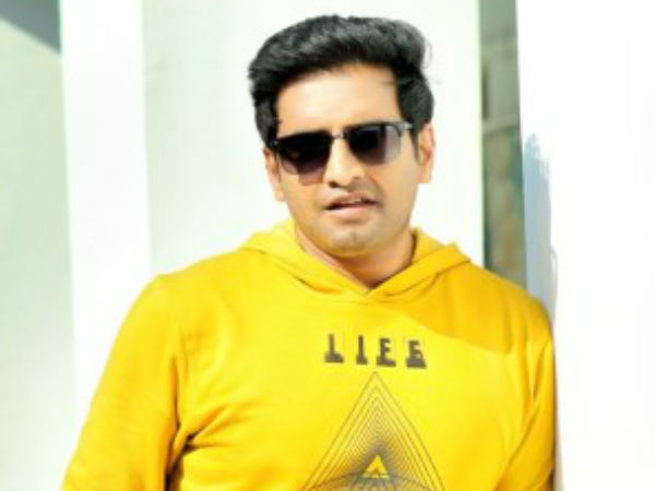 కమర్షియల్ కాంప్లెక్స్