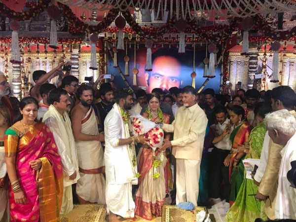 దిగజారి మాట్లాడకూడదని హితవు