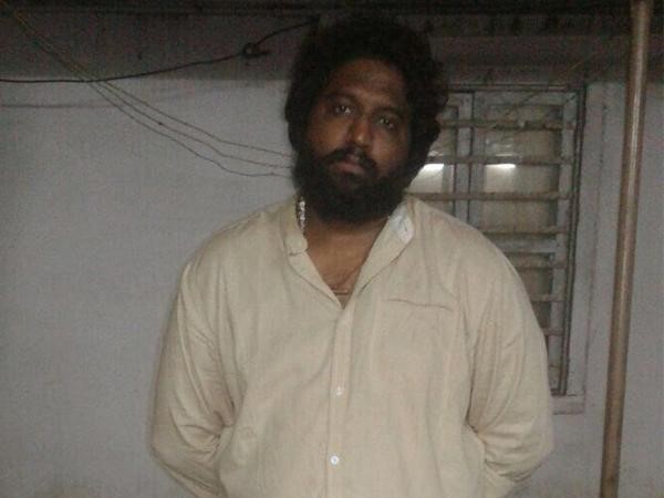ఓ పార్టీ అధికార ప్రతినిధిని అంటూ