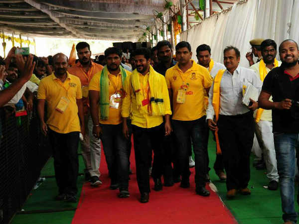 తాజా రాజకీయ పరిస్థితులపై