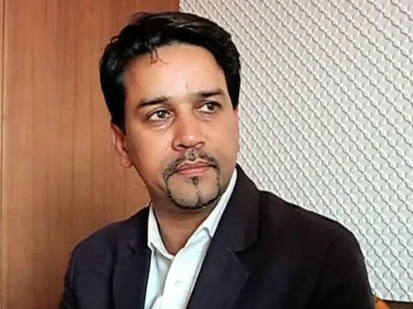 తొలిదశలో అనురాగ్ రంగ ప్రవేశాన్ని వ్యతిరేకించిన ధుమాల్