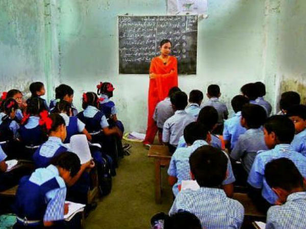 తెలుగు మీడియం పోస్టులే ఎక్కువ: