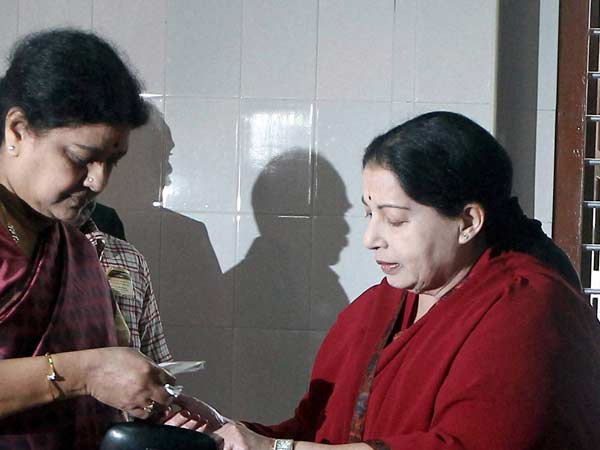 వైద్యుల విచారణ