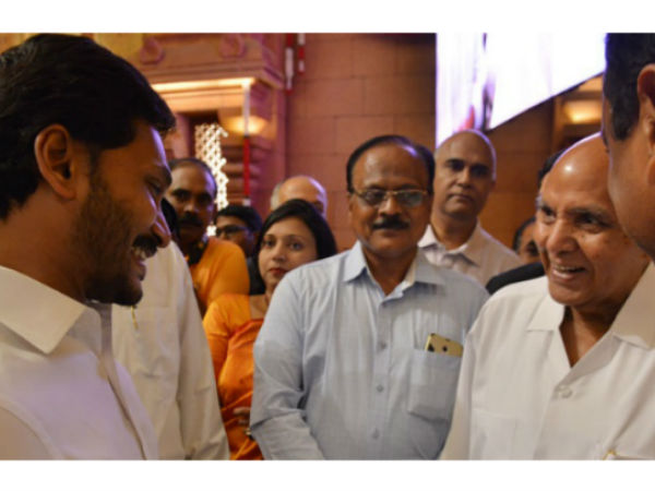 రామోజీ - జగన్ మధ్య ‘మైహోం' మధ్యవర్తిత్వం