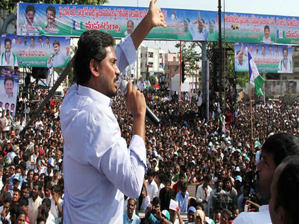 పాదయాత్రను అడ్డుకొనేందుకే అసెంబ్లీ సమావేశాలు