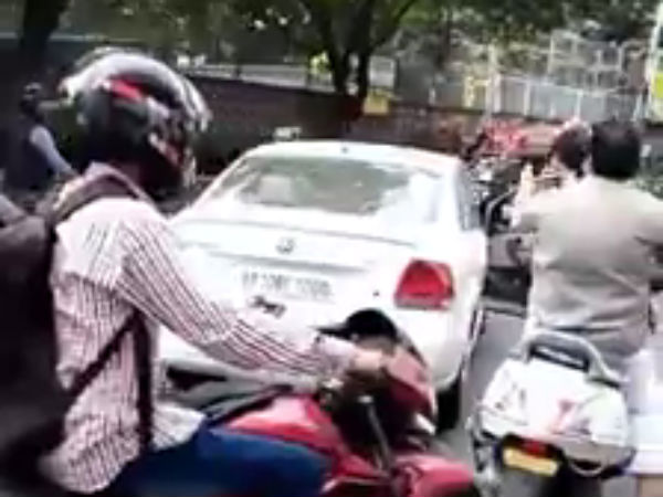 సీసీటీవీలో నిక్షిప్తం