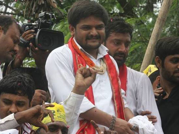 ఎన్నికల వేళ పాటిదార్లకు బీజేపీ ఇలా ప్రలోభాలు