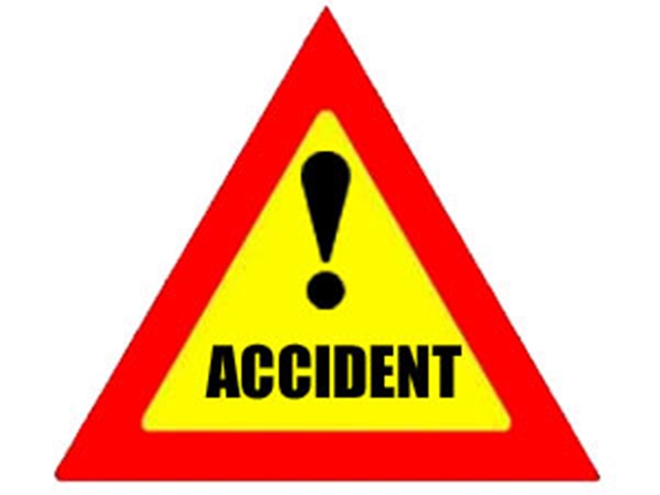 Truck kills two pedestrians in Bengaluru Truck kills two pedestrians in Bengaluru