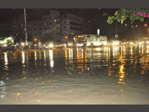 Heavy rains in Hyderabad on Friday evening Heavy rains in Hyderabad on Friday evening