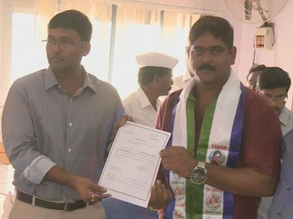 YSRCP's Inturi Rajagopal wins Jaggayyapet Municipal Chairman post YSRCP's Inturi Rajagopal wins Jaggayyapet Municipal Chairman post