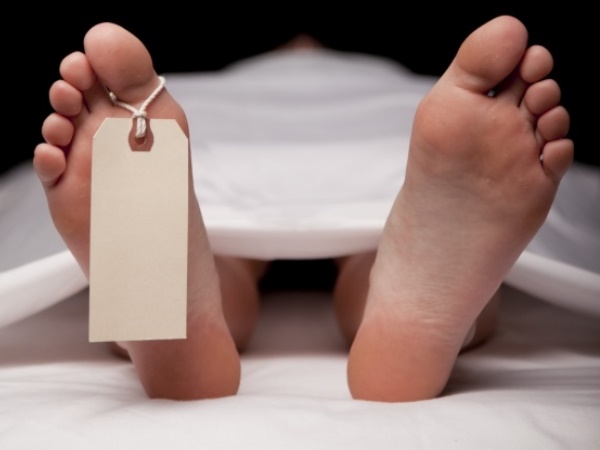 A woman wake up and seated in Mortuary A woman wake up and seated in Mortuary