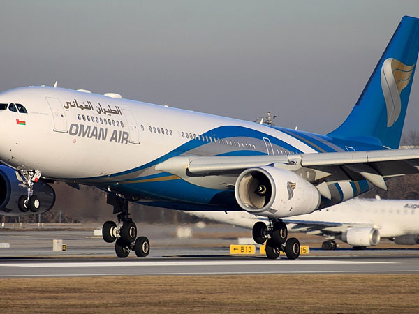 Air hostess slipped from landed plane Air hostess slipped from landed plane