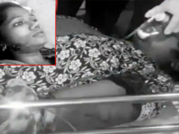 man attacks woman with knife in hyderabad man attacks woman with knife in hyderabad