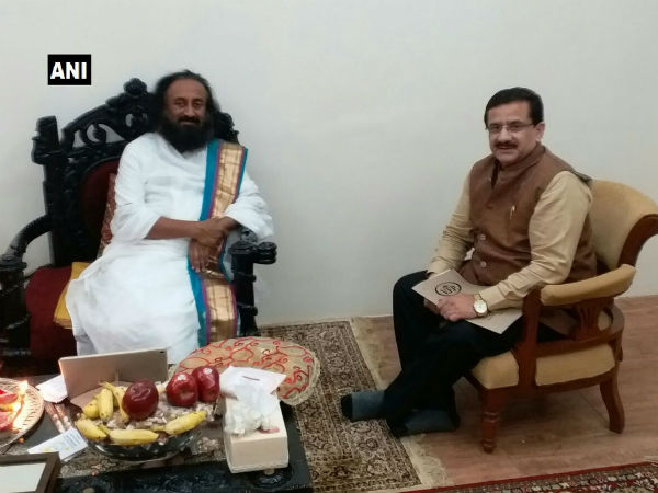 Ram Temple issue Shia Waqf Board Chief Wasim Rizvi met Sri Sri Ravi Shankar in Bengaluru Ram Temple issue Shia Waqf Board Chief Wasim Rizvi met Sri Sri Ravi Shankar in Bengaluru