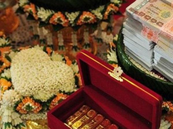 Inspired by Nitish Kumar, Bihar man returns Rs 4 lakh dowry for son’s wedding Inspired by Nitish Kumar, Bihar man returns Rs 4 lakh dowry for son’s wedding