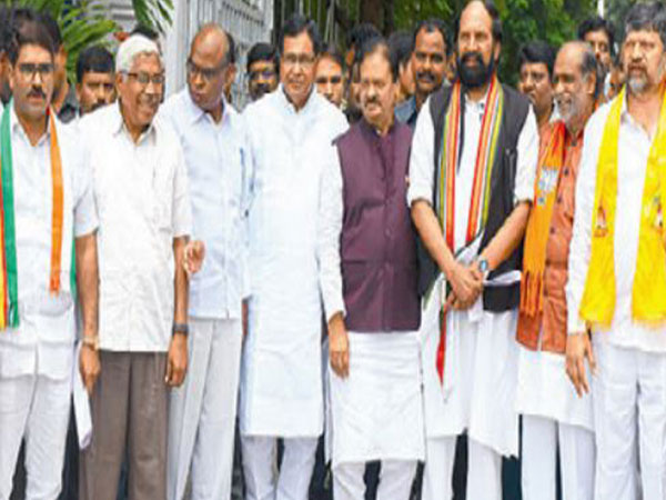 విపక్షాలపై సీఎం కేసీఆర్ ఇలా ఎదురుదాడి