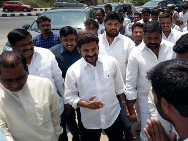 రేవంత్ రాజీనామా అందలేదు