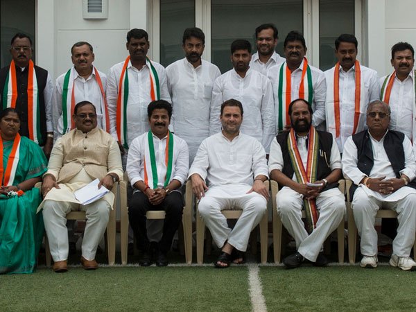 ఢిల్లీకి వచ్చిన నేత రేవంత్ వెంట
