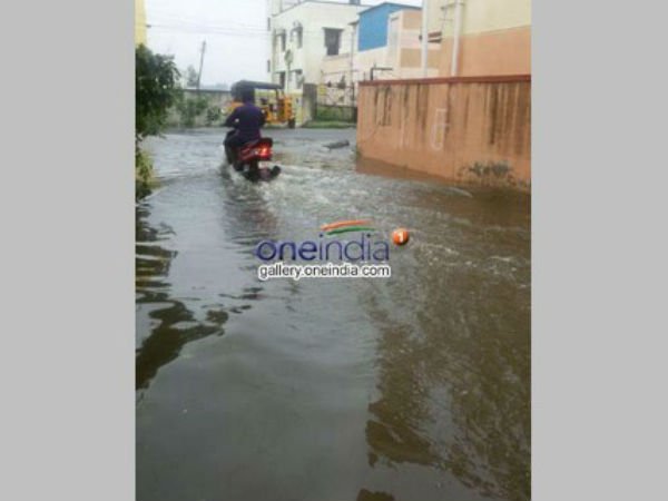 20 వేల ఇళ్లలోకి వరద నీరు