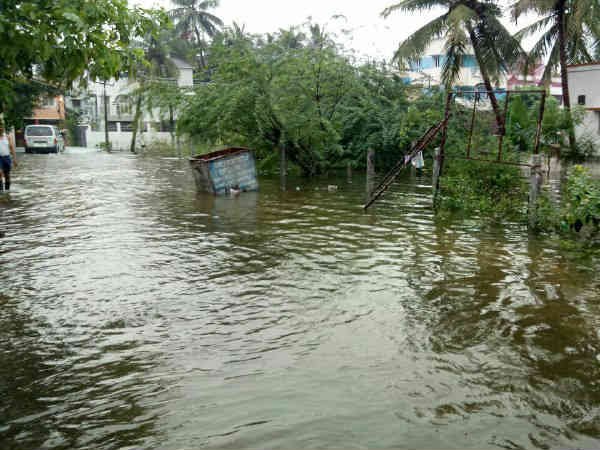 కరుణానిధికి తప్పని వరదల కష్టాలు