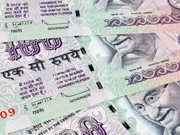 మొబైల్ బ్యాంకింగ్ వాటా పెరుగుదల స్వల్పమే