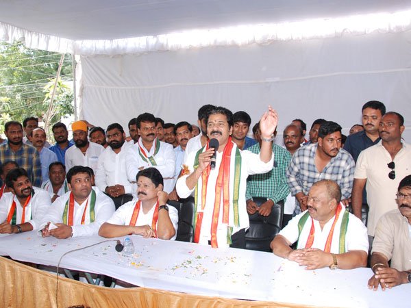 ఆ పదవితో కాంగ్రెస్ నాయకుడిగా జనాల్లోకి