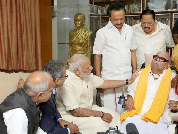 మోడీ-కరుణ భేటీ