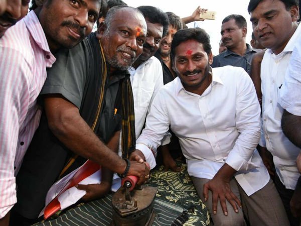 జగన్కు దిమ్మతిరిగే ప్రశ్న