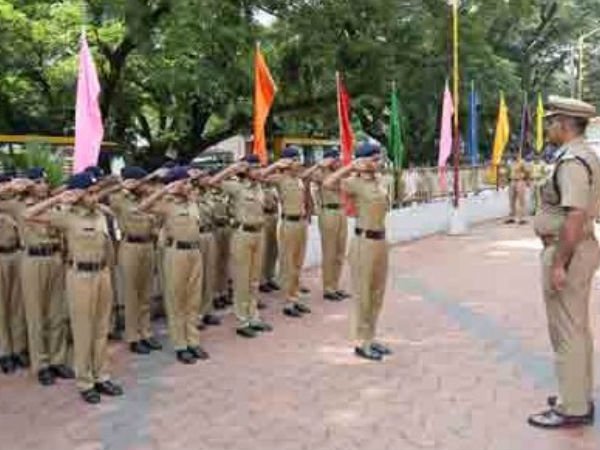 స్టేషన్ల వారీగా స్టూడెంట్ పోలీసులు