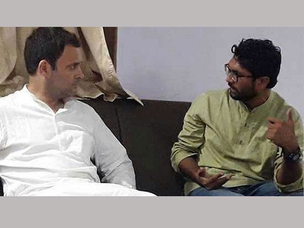 ఫాసిస్టు ధోరణులను అరికట్టాలన్న జిగ్నేశ్
