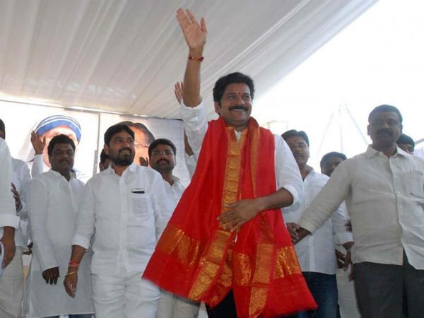 అందులో భాగంగా రాజీనామా ఇచ్చారు