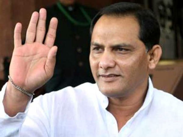 2009లో మొరాదాబాద్ నుంచి లోక్ సభకు తొలిసారి ఎన్నిక