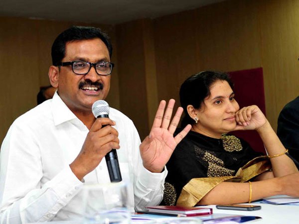 టీఎస్పీఎస్సీ పారదర్శకతపై అభ్యర్థుల్లో సందేహాలు వ్యక్తం