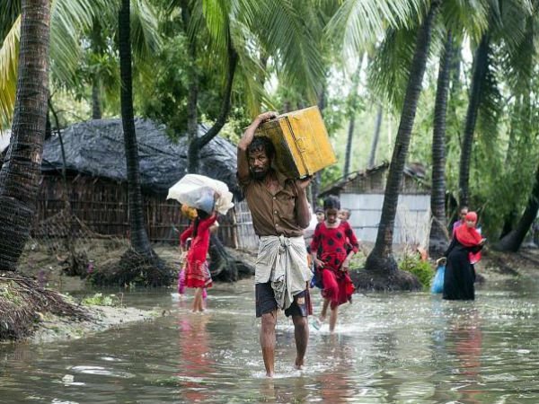 తల్లిదండ్రులే పంపిస్తున్నారు